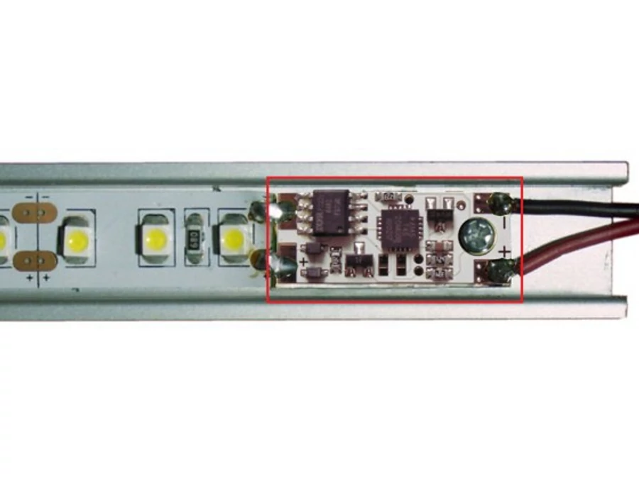 StrongLumio LED kapcsoló/dimmelő profilba 12/24V LED kijelző nélkül