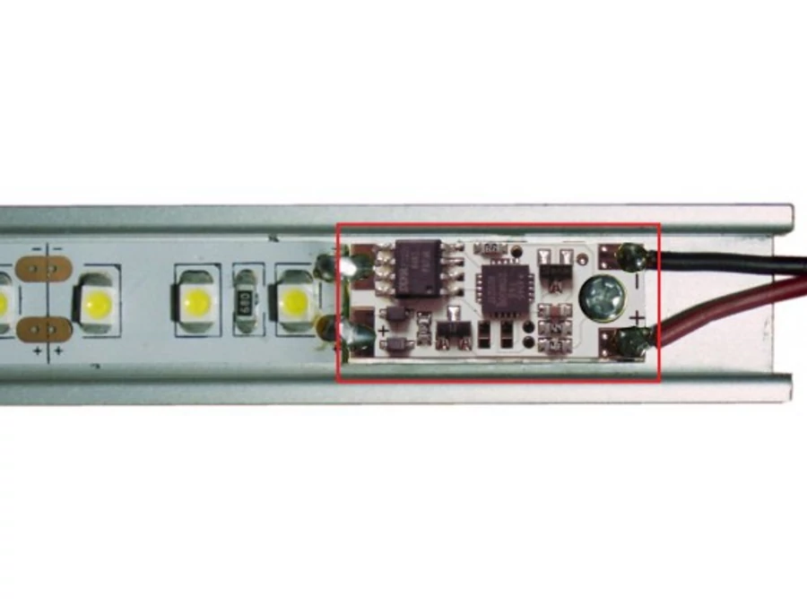 StrongLumio LED kapcsoló/dimmelő profilba 12/24V, sárga LED kijelzővel
